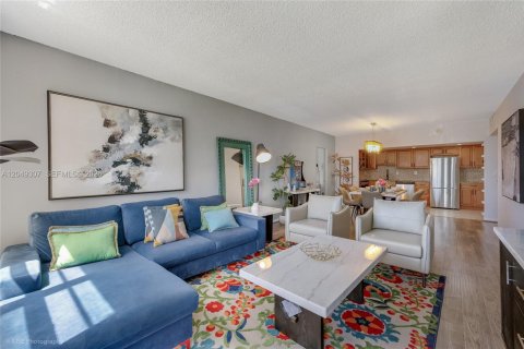 Copropriété à vendre à Sunny Isles Beach, Floride: 2 chambres, 154.68 m2 № 2252239 - photo 3