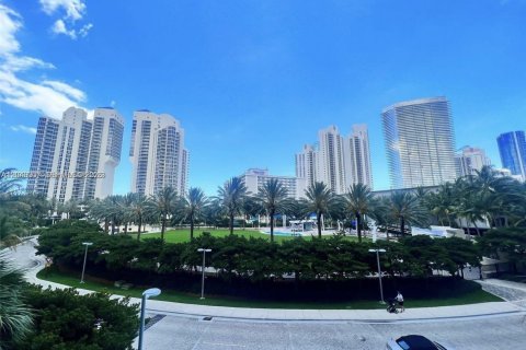 Copropriété à vendre à Sunny Isles Beach, Floride: 2 chambres, 154.68 m2 № 2252239 - photo 29
