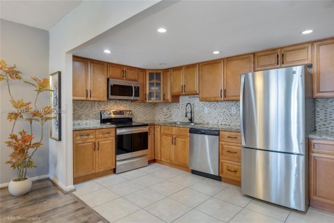 Copropriété à vendre à Sunny Isles Beach, Floride: 2 chambres, 154.68 m2 № 2252239 - photo 7
