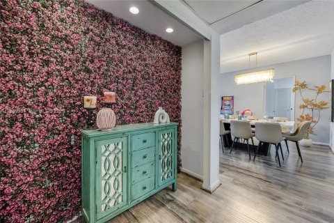 Copropriété à vendre à Sunny Isles Beach, Floride: 2 chambres, 154.68 m2 № 2252239 - photo 8