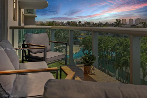Copropriété à vendre à Sunny Isles Beach, Floride: 2 chambres, 154.68 m2 № 2252239 - photo 16
