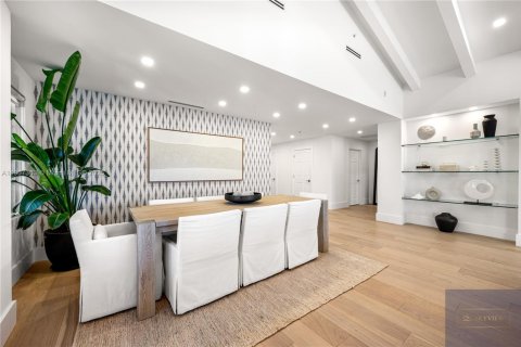 Copropriété à vendre à Miami Beach, Floride: 3 chambres, 254.92 m2 № 1963664 - photo 12