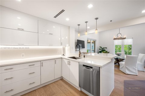 Copropriété à vendre à Miami Beach, Floride: 3 chambres, 254.92 m2 № 1963664 - photo 15