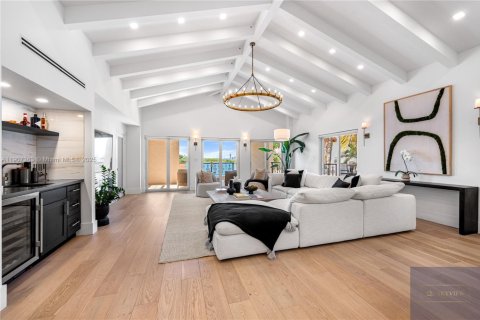 Copropriété à vendre à Miami Beach, Floride: 3 chambres, 254.92 m2 № 1963664 - photo 2