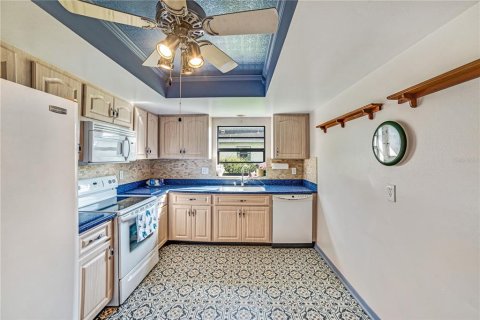Condominio en venta en Sun City Center, Florida, 2 dormitorios, 146.69 m2 № 1681769 - foto 6