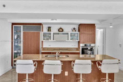 Copropriété à vendre à Sunny Isles Beach, Floride: 2 chambres, 175.21 m2 № 1942977 - photo 17