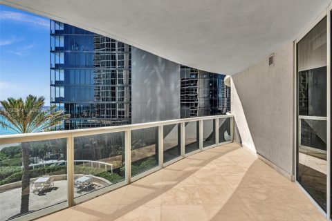 Copropriété à vendre à Sunny Isles Beach, Floride: 2 chambres, 175.21 m2 № 1942977 - photo 29