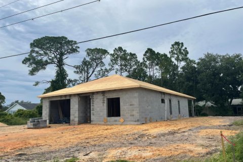 House in Sebring, Florida 3 bedrooms, 139.35 sq.m. № 2395045 - photo 4