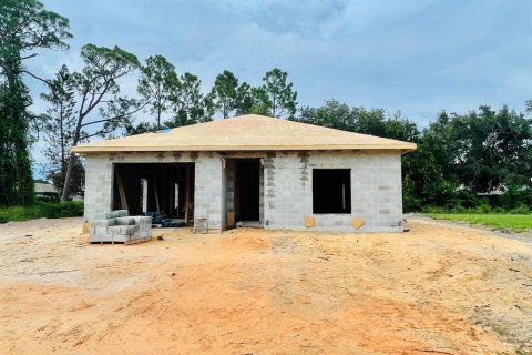 House in Sebring, Florida 3 bedrooms, 139.35 sq.m. № 2395045 - photo 3
