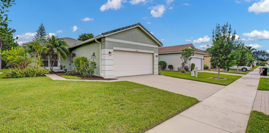 Villa ou maison à Port St. Lucie, Floride 2 chambres, 139.91 m2 № 2328940