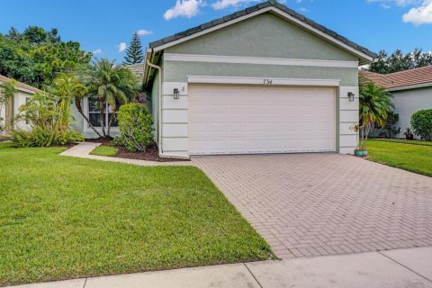 Villa ou maison à vendre à Port St. Lucie, Floride: 2 chambres, 139.91 m2 № 2328940 - photo 2