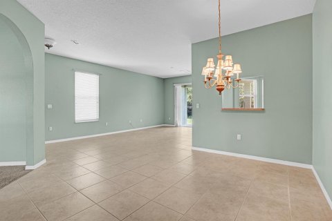 Villa ou maison à vendre à Port St. Lucie, Floride: 2 chambres, 139.91 m2 № 2328940 - photo 11