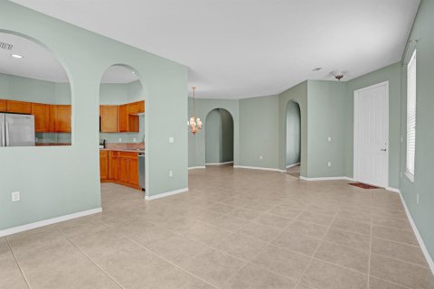 Villa ou maison à vendre à Port St. Lucie, Floride: 2 chambres, 139.91 m2 № 2328940 - photo 8