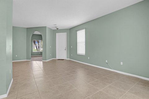 Villa ou maison à vendre à Port St. Lucie, Floride: 2 chambres, 139.91 m2 № 2328940 - photo 9
