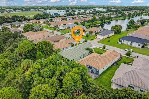 Villa ou maison à vendre à Port St. Lucie, Floride: 2 chambres, 139.91 m2 № 2328940 - photo 29