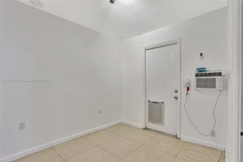 Townhouse in Sunrise, Florida 2 bedrooms, 128.95 sq.m. № 1728367 - photo 17