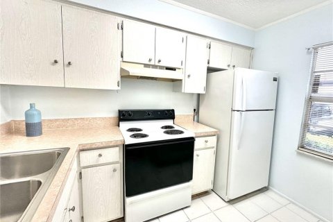 House in Seminole, Florida 2 bedrooms, 80.36 sq.m. № 1771401 - photo 3