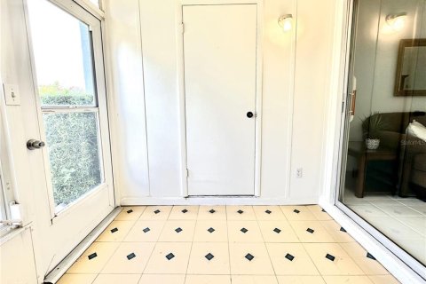 House in Seminole, Florida 2 bedrooms, 80.36 sq.m. № 1771401 - photo 19