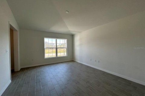 House in Frostproof, Florida 4 bedrooms, 180.79 sq.m. № 1850999 - photo 2