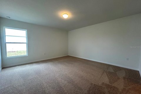 House in Frostproof, Florida 4 bedrooms, 180.79 sq.m. № 1850999 - photo 8