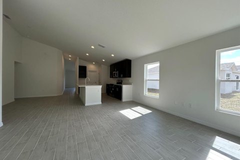 House in Frostproof, Florida 4 bedrooms, 180.79 sq.m. № 1850999 - photo 6