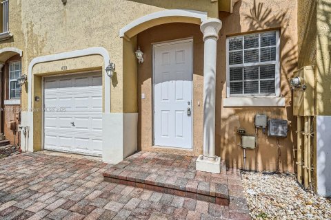 Townhouse in Homestead, Florida 4 bedrooms, 147.9 sq.m. № 1944128 - photo 2