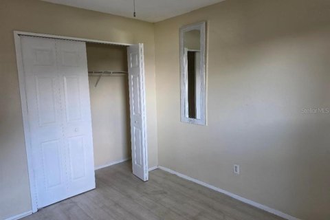 Villa ou maison à louer à Orlando, Floride: 4 chambres, 180.69 m2 № 2396089 - photo 20