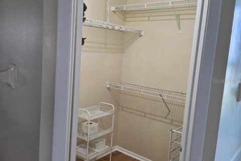Villa ou maison à louer à Orlando, Floride: 4 chambres, 180.69 m2 № 2396089 - photo 16