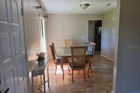 Villa ou maison à louer à Orlando, Floride: 4 chambres, 180.69 m2 № 2396089 - photo 10