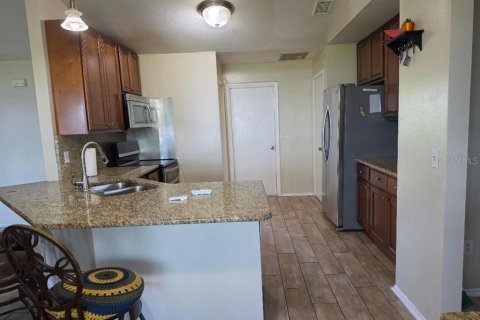 Villa ou maison à louer à Orlando, Floride: 4 chambres, 180.69 m2 № 2396089 - photo 6