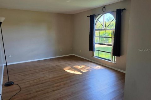 Villa ou maison à louer à Orlando, Floride: 4 chambres, 180.69 m2 № 2396089 - photo 11