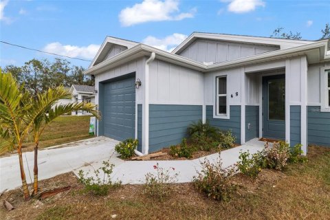 House in Port Charlotte, Florida 3 bedrooms, 128.11 sq.m. № 1885647 - photo 3