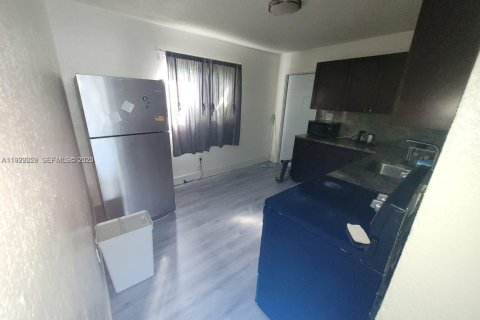 Commercial property in Miami, Florida 144.93 sq.m. № 1994202 - photo 28