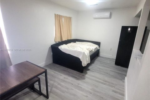 Commercial property in Miami, Florida 144.93 sq.m. № 1994202 - photo 14