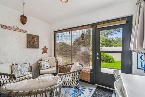 Condo in Dunedin, Florida, 2 bedrooms  № 1903958 - photo 23