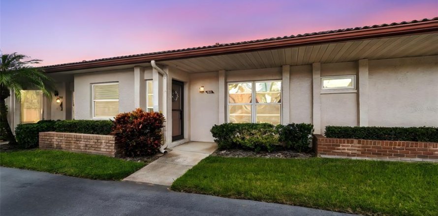 Condo in Dunedin, Florida, 2 bedrooms № 1903958
