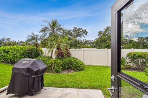 Condo in Dunedin, Florida, 2 bedrooms  № 1903958 - photo 27