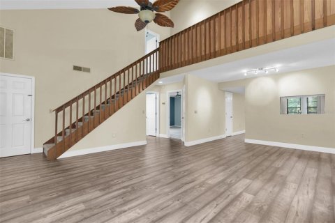 House in New Port Richey, Florida 3 bedrooms, 147.06 sq.m. № 1812888 - photo 5