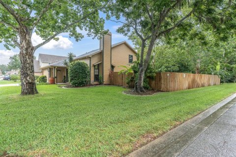 House in New Port Richey, Florida 3 bedrooms, 147.06 sq.m. № 1812888 - photo 2