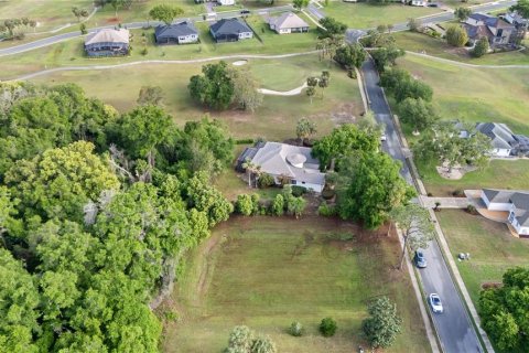 House in Lady Lake, Florida 3 bedrooms, 208.84 sq.m. № 2100109 - photo 4