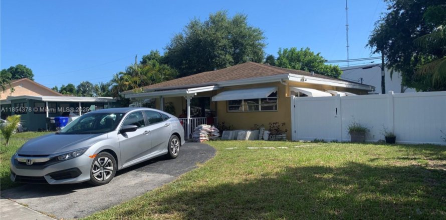 Immobilier commercial à West Park, Floride 18.58 m2 № 1872071