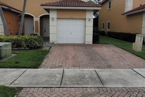 Townhouse in Margate, Florida 3 bedrooms, 125.98 sq.m. № 1828947 - photo 2