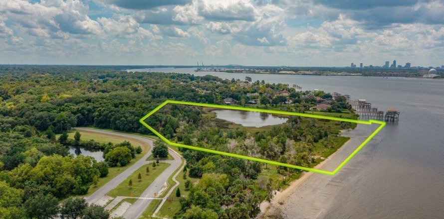 Terreno en Jacksonville, Florida № 765785
