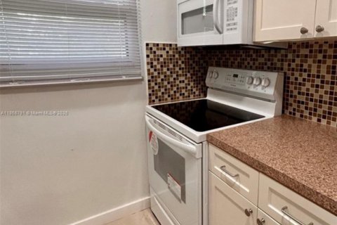 Copropriété à vendre à Dania Beach, Floride: 1 chambre, 65.03 m2 № 1979376 - photo 7
