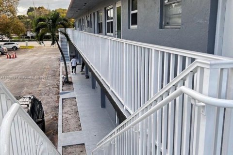 Copropriété à vendre à Dania Beach, Floride: 1 chambre, 65.03 m2 № 1979376 - photo 3