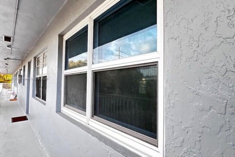 Copropriété à vendre à Dania Beach, Floride: 1 chambre, 65.03 m2 № 1979376 - photo 2