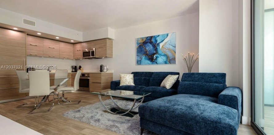 Condominio en Miami, Florida, 1 dormitorio № 2176447