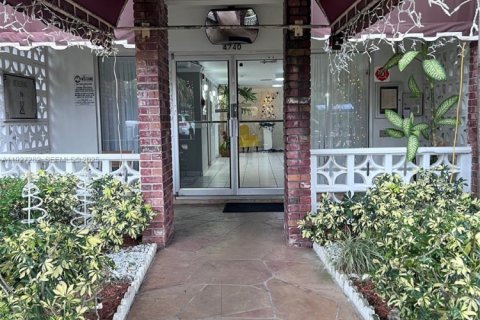 Снять в аренду кондоминиум в Лодерхилл, Флорида 1 спальня, 97.27м2, № 1987636 - фото 6