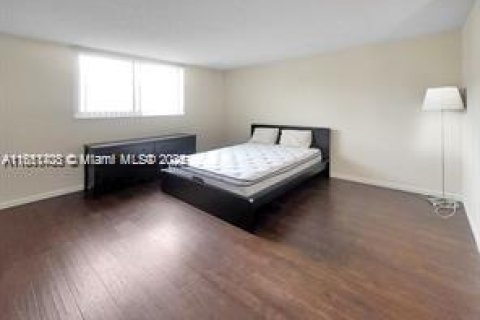 Condo in Sunny Isles Beach, Florida, 1 bedroom  № 1857403 - photo 7