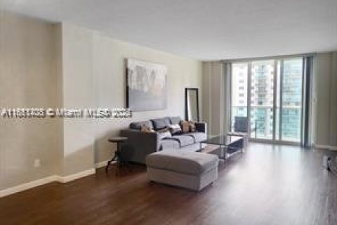 Condo in Sunny Isles Beach, Florida, 1 bedroom  № 1857403 - photo 4